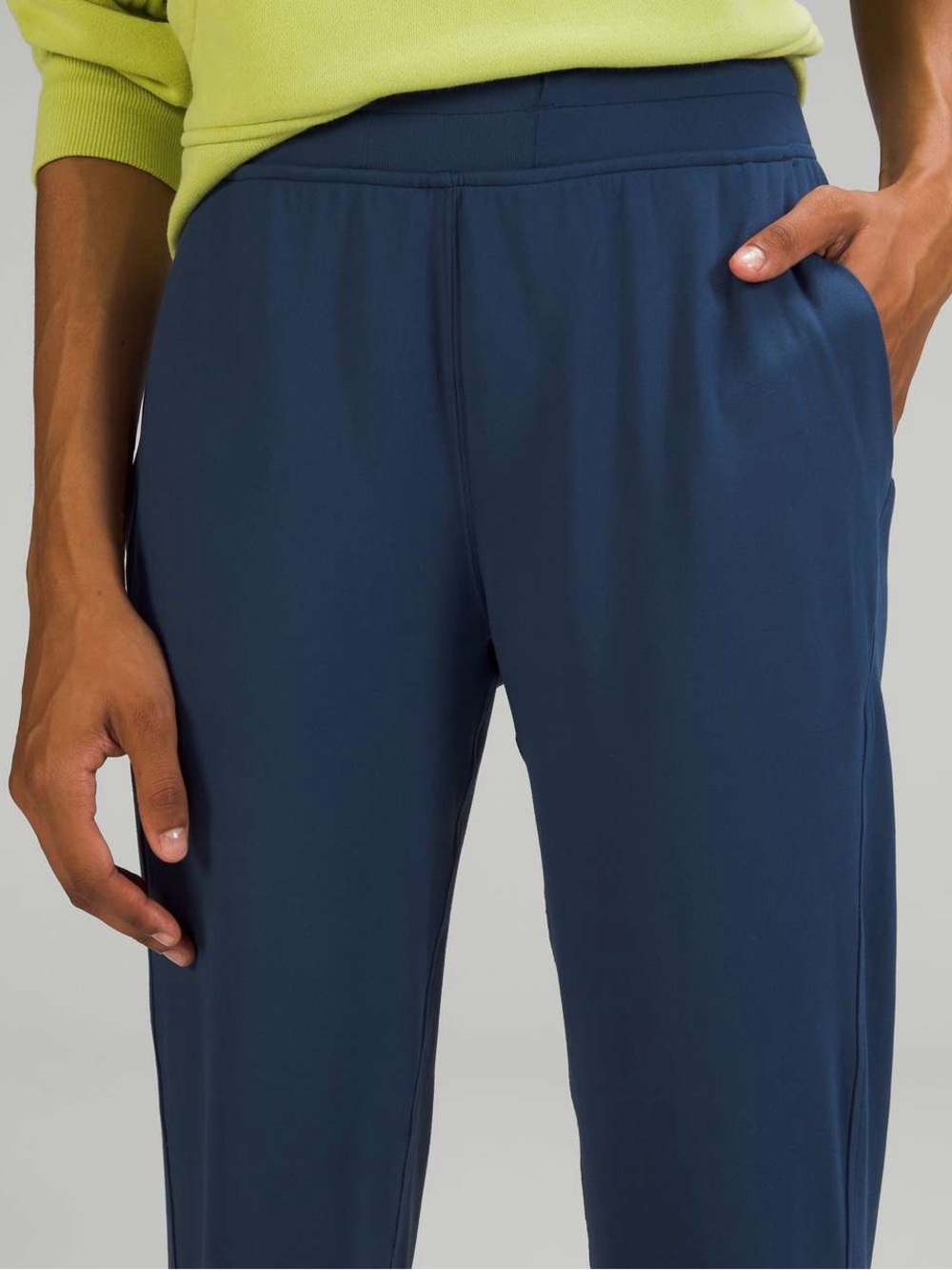 Lululemon Ready to Rulu High-Rise Jogger - Sz 8 - Picture 3 of 10